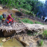 https://www.shareweb.ch/site/DDLGN/Documents/Community-driven-reconstruction-in-DRC_Humphreys-et-al-2012.jpg